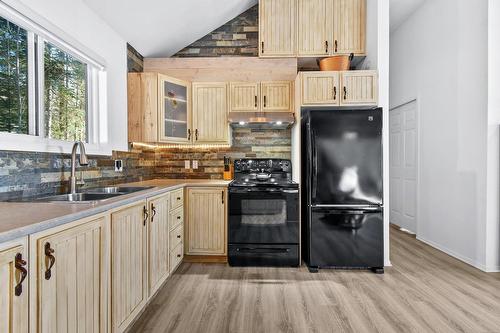 Cuisine - 2237 Ch. Principal, Saint-Mathieu-Du-Parc, QC - Indoor Photo Showing Kitchen With Double Sink
