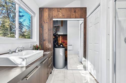 Salle de bains - 2237 Ch. Principal, Saint-Mathieu-Du-Parc, QC - Indoor Photo Showing Bathroom