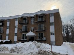 2915 Av. de la Renaissance  Boisbriand, QC J7H 1T9