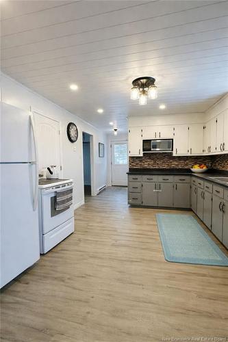 25 Johnston Rd, Lansdowne, NB 