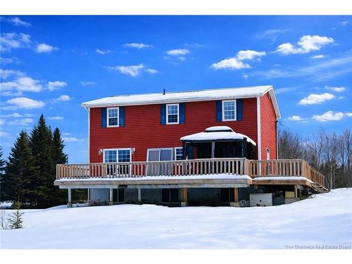 25 Johnston Rd, Lansdowne, NB 