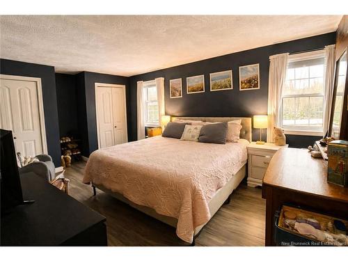 25 Johnston Rd, Lansdowne, NB 