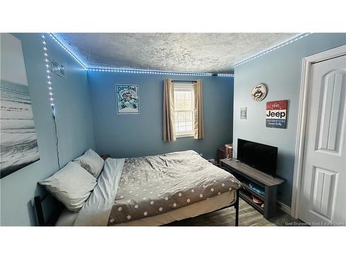 25 Johnston Rd, Lansdowne, NB 