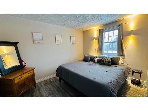 25 Johnston Rd, Lansdowne, NB 