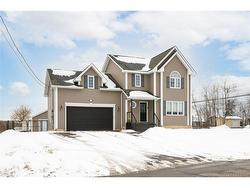 94 Pebble Creek WY  Moncton, NB E1E 0C8