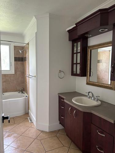 Bathroom - 121 Route 216, Stoke, QC - Indoor Photo Showing Bathroom