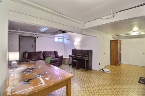 Salle familiale - 808 1Re Avenue, Val-D'Or, QC - Indoor