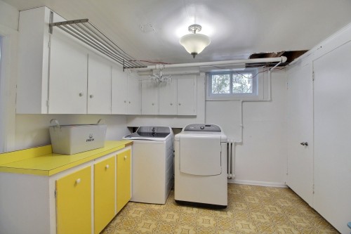 Salle de lavage - 808 1Re Avenue, Val-D'Or, QC - Indoor Photo Showing Laundry Room