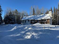 64 Rue de la Chute-Rouge  Sainte-Marguerite-Du-Lac-Masson, QC J0T 1L0