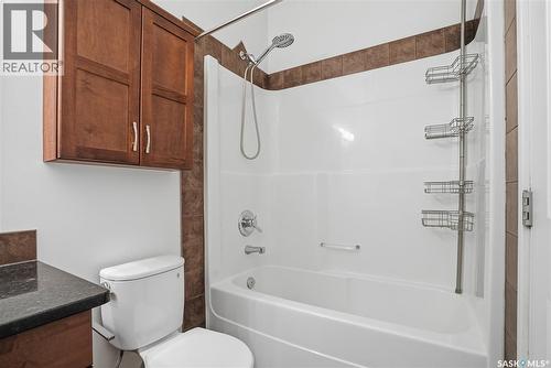 255 Werschner Crescent, Saskatoon, SK - Indoor Photo Showing Bathroom