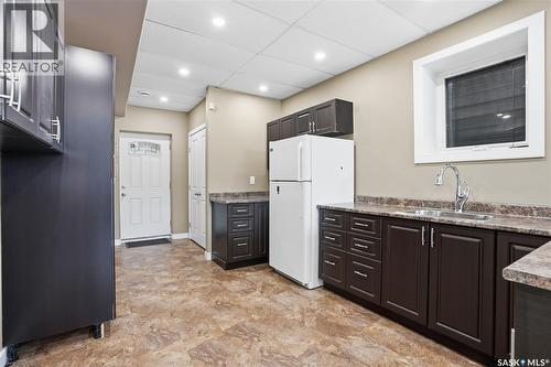 255 Werschner Crescent, Saskatoon, SK - Indoor Photo Showing Kitchen