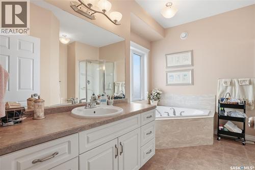 110 Brookshire Crescent, Saskatoon, SK - Indoor Photo Showing Bathroom