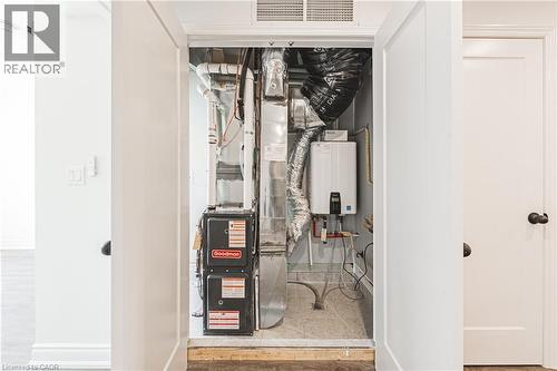 1127 Main Street E, Hamilton, ON 