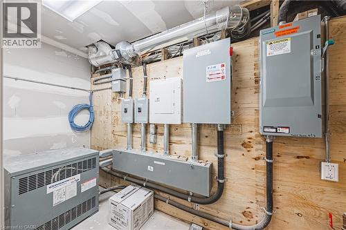 1127 Main Street E, Hamilton, ON 