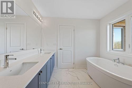 1352 Davis Loop, Innisfil, ON - Indoor Photo Showing Bathroom