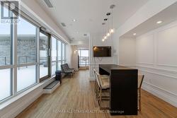 Exceptional party room facilities w rooftop terrac - 