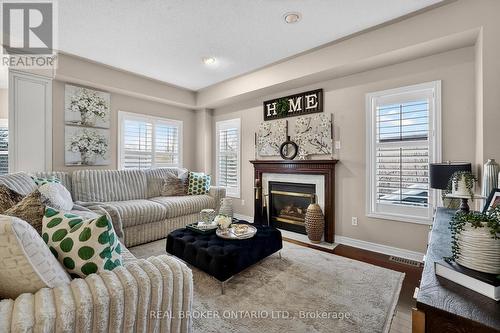39 Pinebrook Circle, Caledon, ON - Indoor Photo Showing Living Room With Fireplace