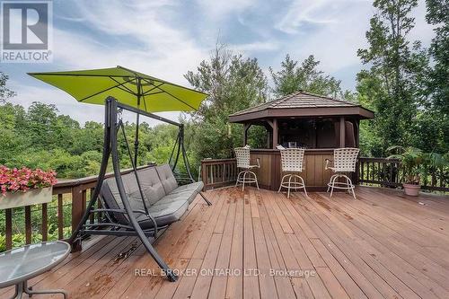 39 Pinebrook Circle, Caledon, ON - Outdoor With Deck Patio Veranda