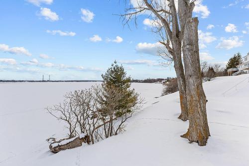 Vue sur l'eau - Ch. Du Fleuve, Pointe-Des-Cascades, QC 