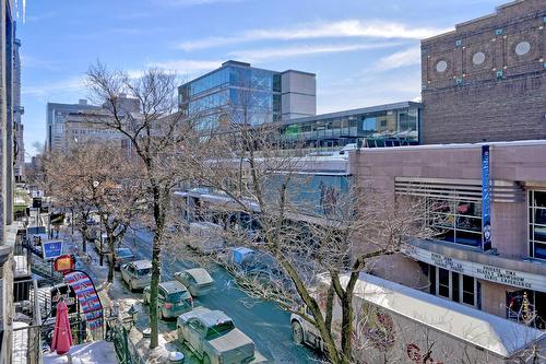 Vue - 300-1609 Rue St-Denis, Montréal (Ville-Marie), QC 