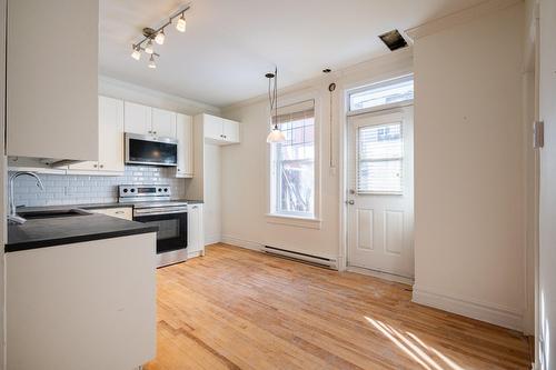 Kitchen - 6644 Av. Henri-Julien, Montréal (Rosemont/La Petite-Patrie), QC - Indoor Photo Showing Kitchen