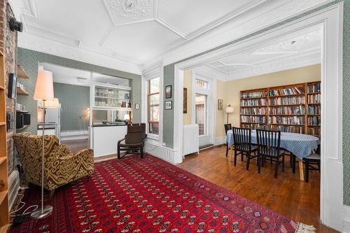 Boudoir - 549 Av. Lansdowne, Westmount, QC 