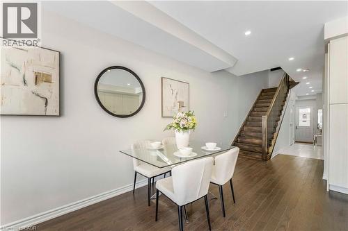1426 Oakmont Common, Burlington, ON - Indoor Photo Showing Dining Room