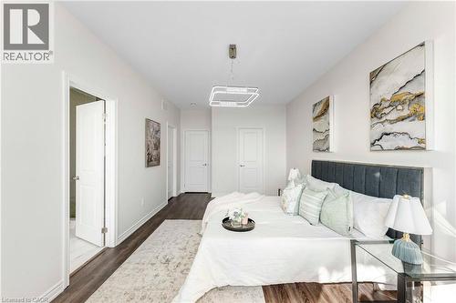 1426 Oakmont Common, Burlington, ON - Indoor
