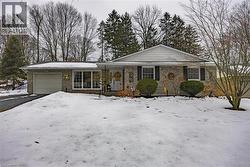 70 BERKLEY Crescent  Simcoe, ON N3Y 2K5