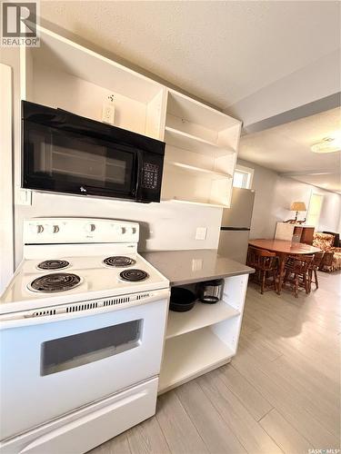 1605 Retallack Street, Regina, SK - Indoor Photo Showing Kitchen