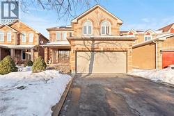 49 LOCKWOOD Road  Brampton, ON L6Y 4T7