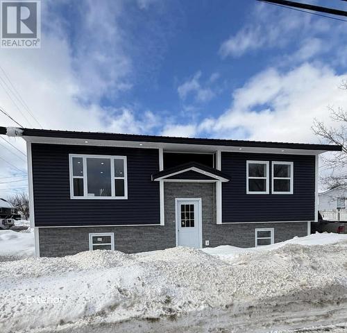 33 King Street  Grand Falls-Windsor, NL A2B 1H8
