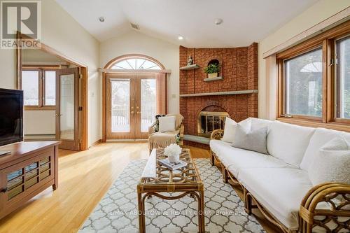 1245 Tyneburn Crescent, Mississauga, ON - Indoor Photo Showing Living Room With Fireplace
