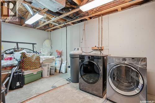 1258 Degelman Drive, Regina, SK - Indoor Photo Showing Laundry Room