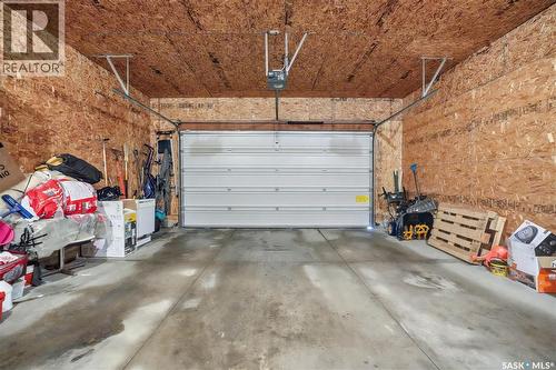 1258 Degelman Drive, Regina, SK - Indoor Photo Showing Garage