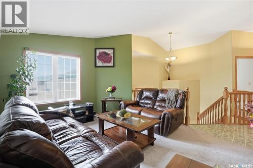 1258 Degelman Drive, Regina, SK - Indoor Photo Showing Living Room