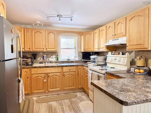 196 Hartz Point Road, Shelburne, NS 