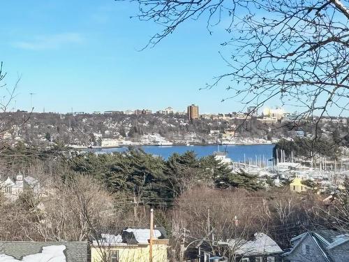 11 Maplewood Drive, Halifax, NS 