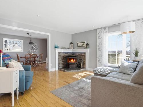 11 Maplewood Drive, Halifax, NS 