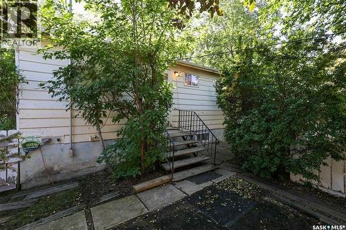 702 Princess Street, Regina, SK - Outdoor