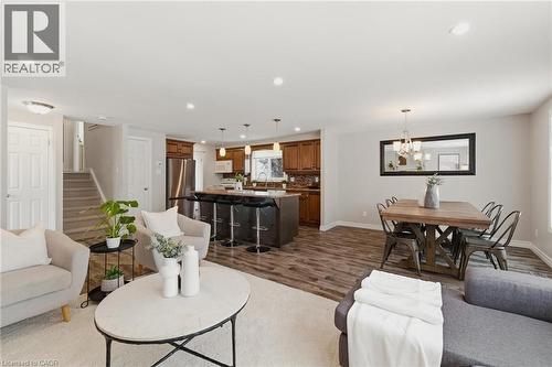 322 Sandowne Drive, Waterloo, ON - Indoor Photo Showing Living Room