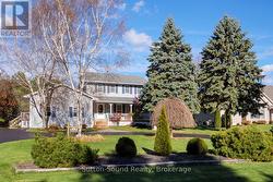8 PINE TREE DRIVE  South Bruce Peninsula, ON N0H 1P0