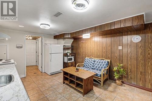 788 Dickens Avenue, Ottawa, ON - Indoor