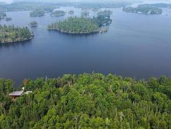 19 Castlerock Island  South Of Kenora, ON P0X 1H0