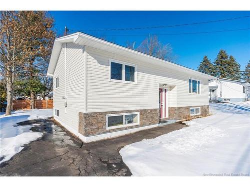 5 Munroe St, Riverview, NB 