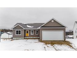 13 Geyssen CRT  Fredericton, NB E3G 0K8