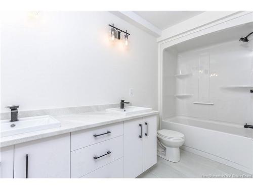 199 Runneymeade Rd, Riverview, NB 