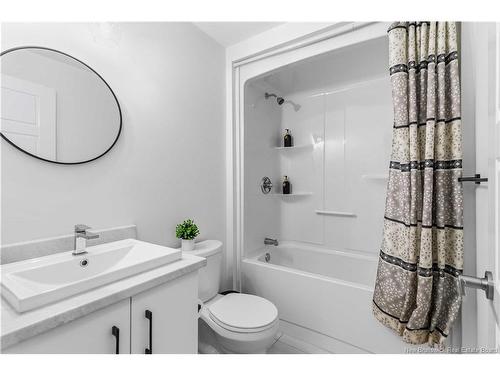 199 Runneymeade Rd, Riverview, NB 