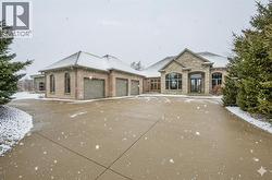 1671 MODELAND ROAD  Sarnia, ON N7T 7H4