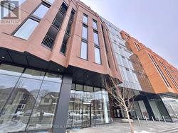 PH802 - 1720 BAYVIEW AVENUE  Toronto, ON M4G 0E5